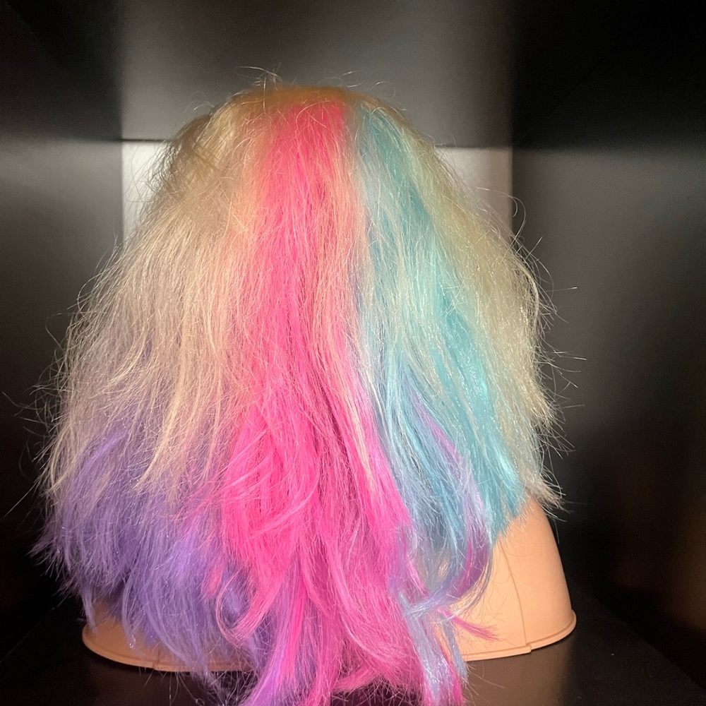 Live size Barbie doll Styling Head w/ Blonde, pink & blue hair hand & nails - Picture 3 of 5